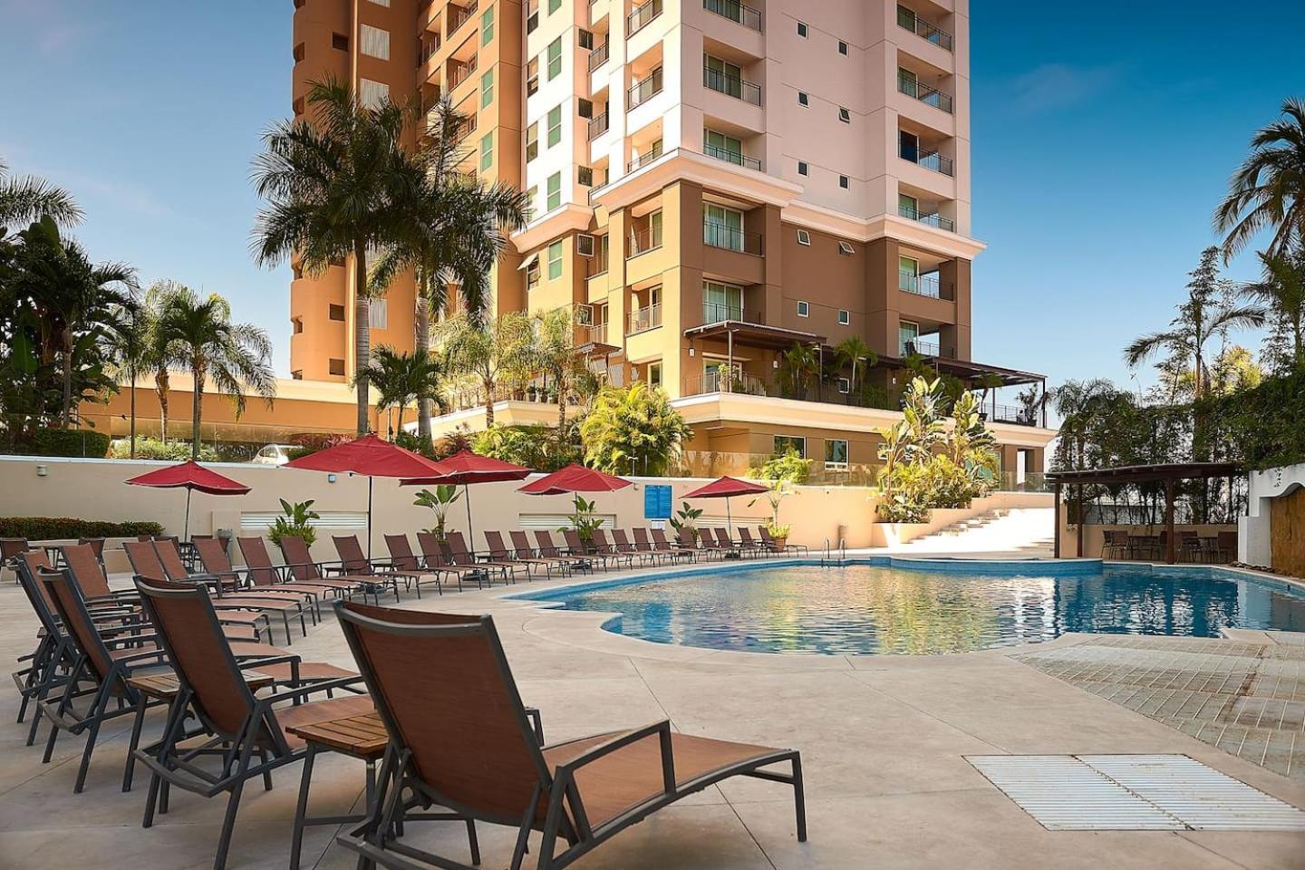 Grand Venetian Beachfront Condos Puerto Vallarta Exteriér fotografie