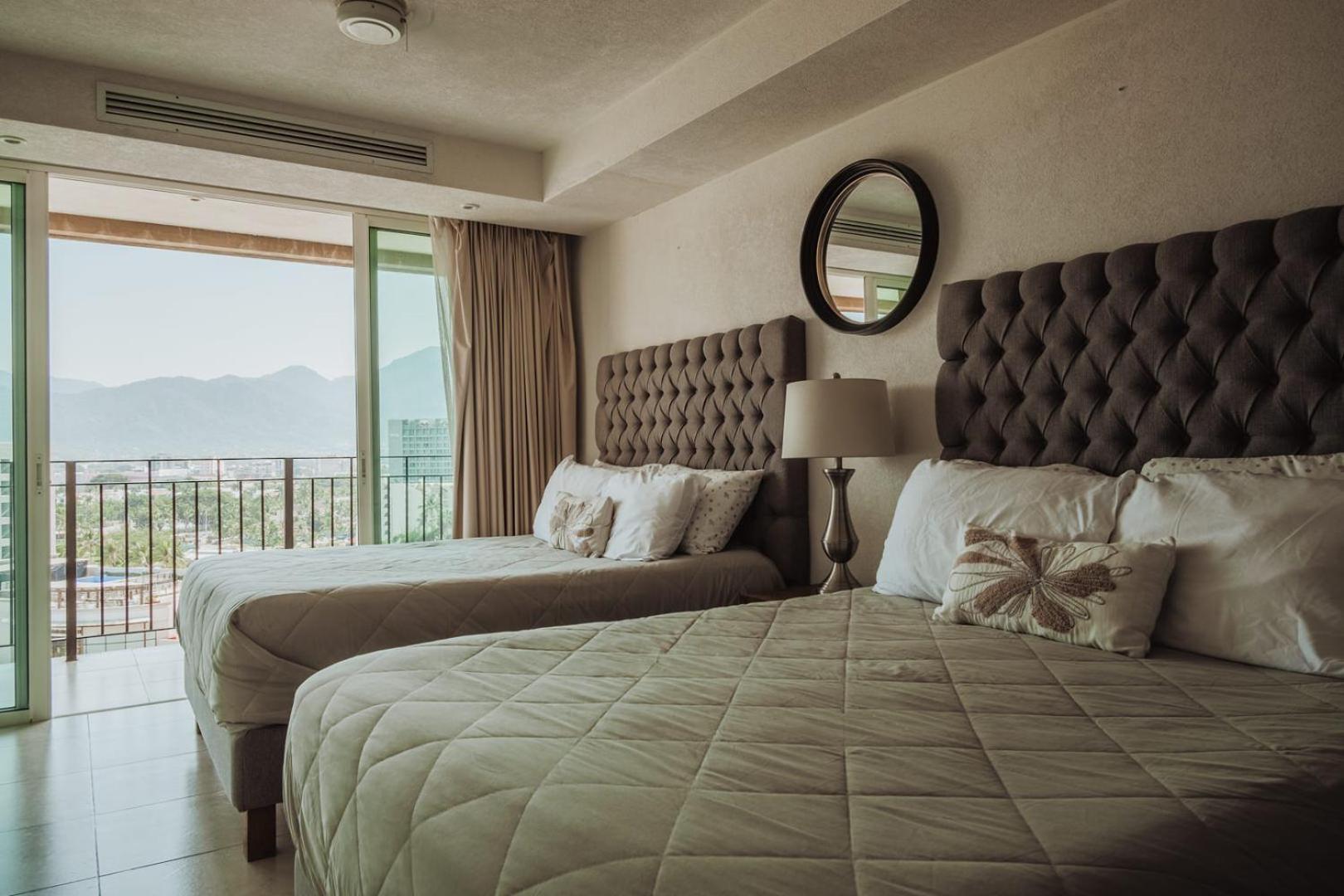 Grand Venetian Beachfront Condos Puerto Vallarta Exteriér fotografie