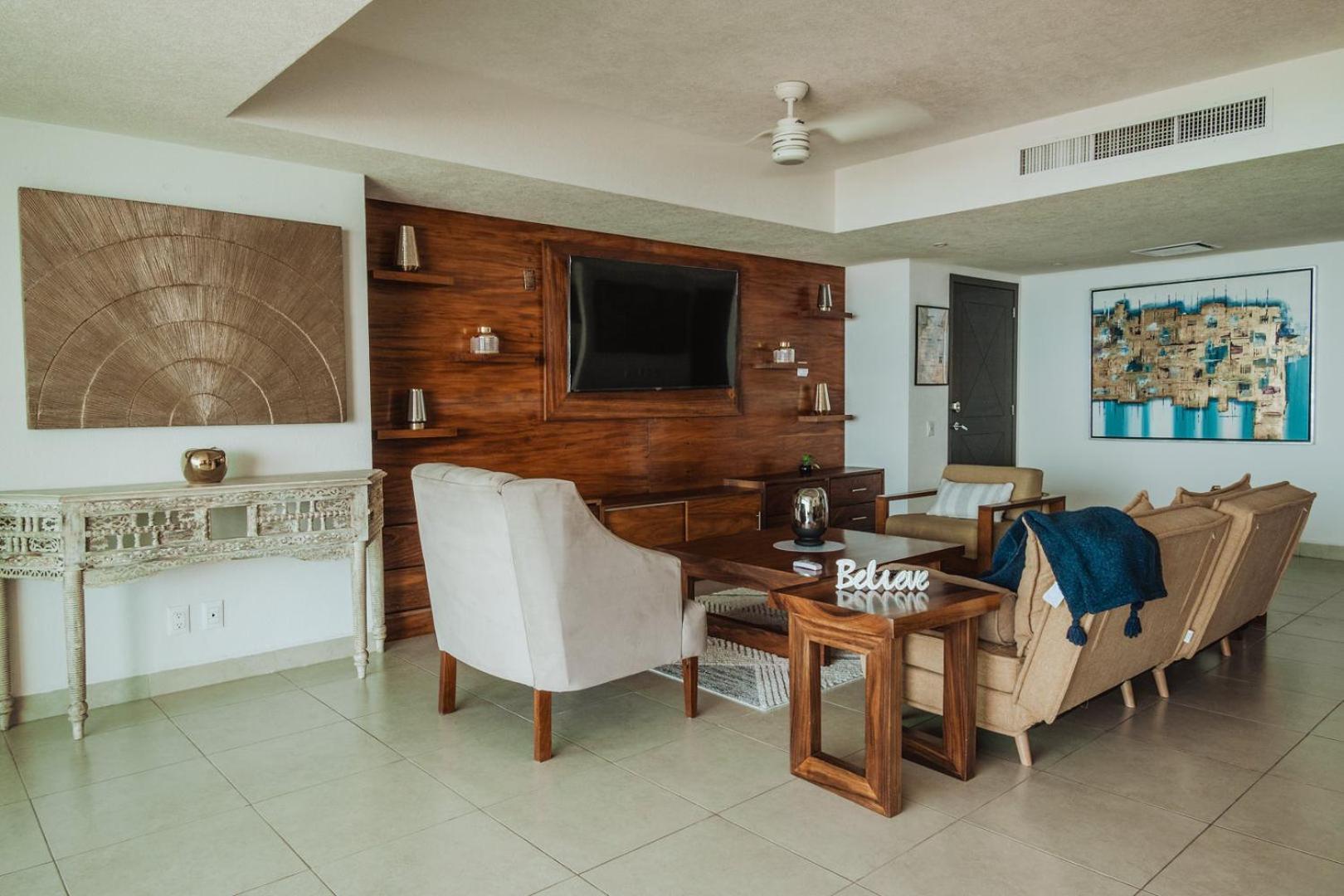 Grand Venetian Beachfront Condos Puerto Vallarta Exteriér fotografie