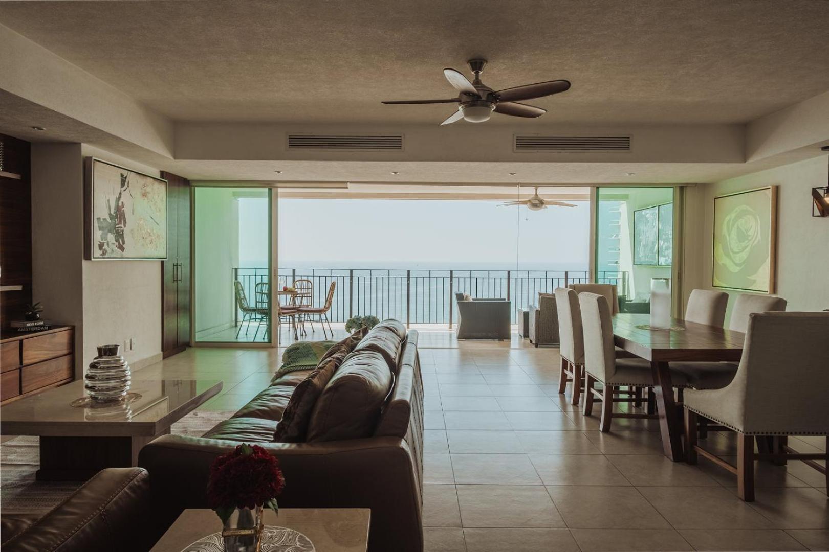 Grand Venetian Beachfront Condos Puerto Vallarta Exteriér fotografie