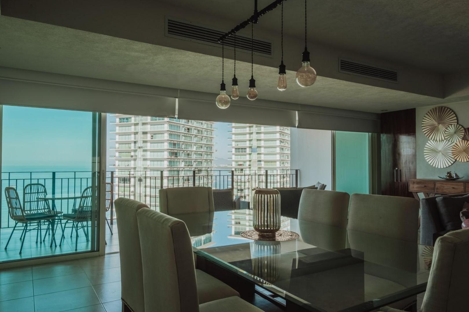 Grand Venetian Beachfront Condos Puerto Vallarta Exteriér fotografie