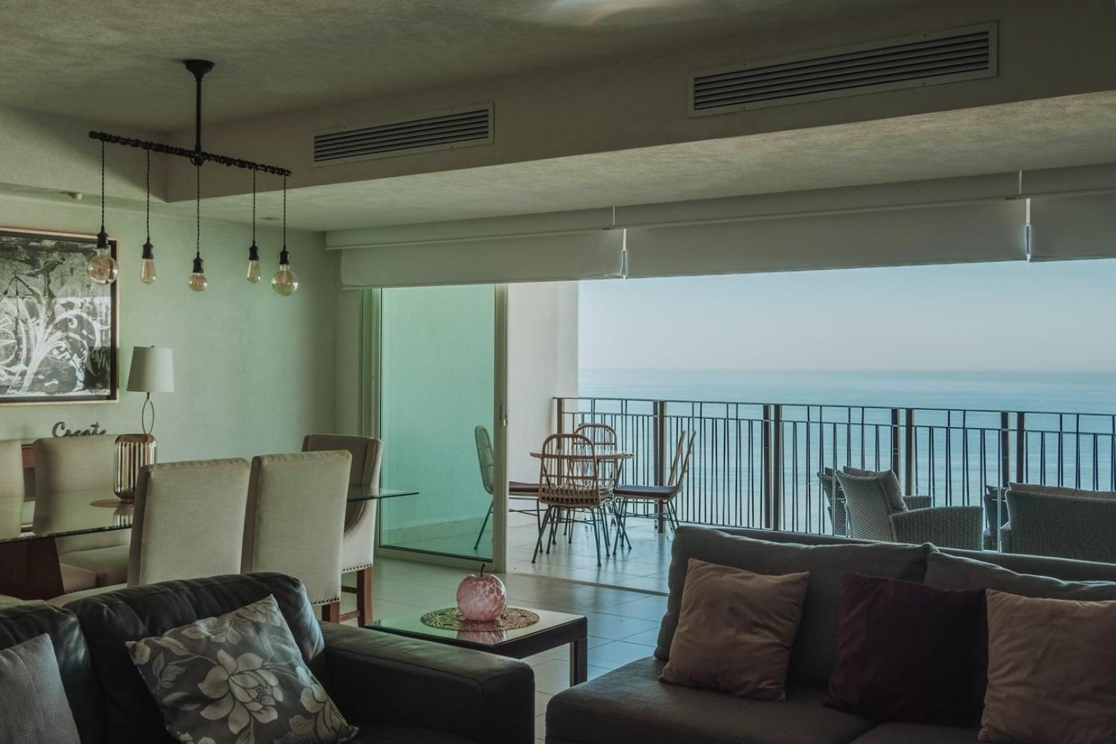 Grand Venetian Beachfront Condos Puerto Vallarta Exteriér fotografie